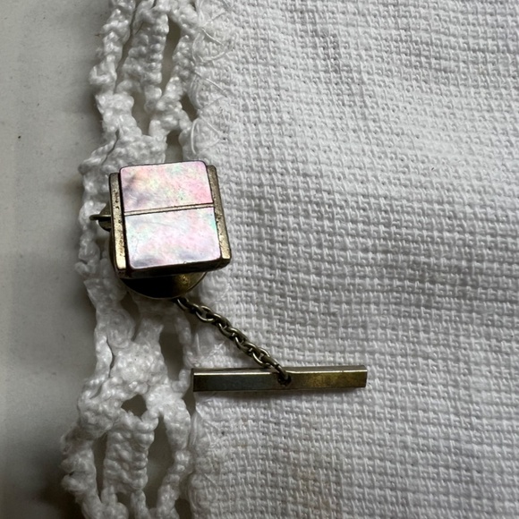 Vintage Set of Abalone Cufflinks & Tie Tack - Picture 4 of 6